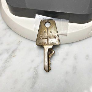 Old Vintage Samsonite Shwayder Replacement Luggage Key #94 Denver Detroit USA